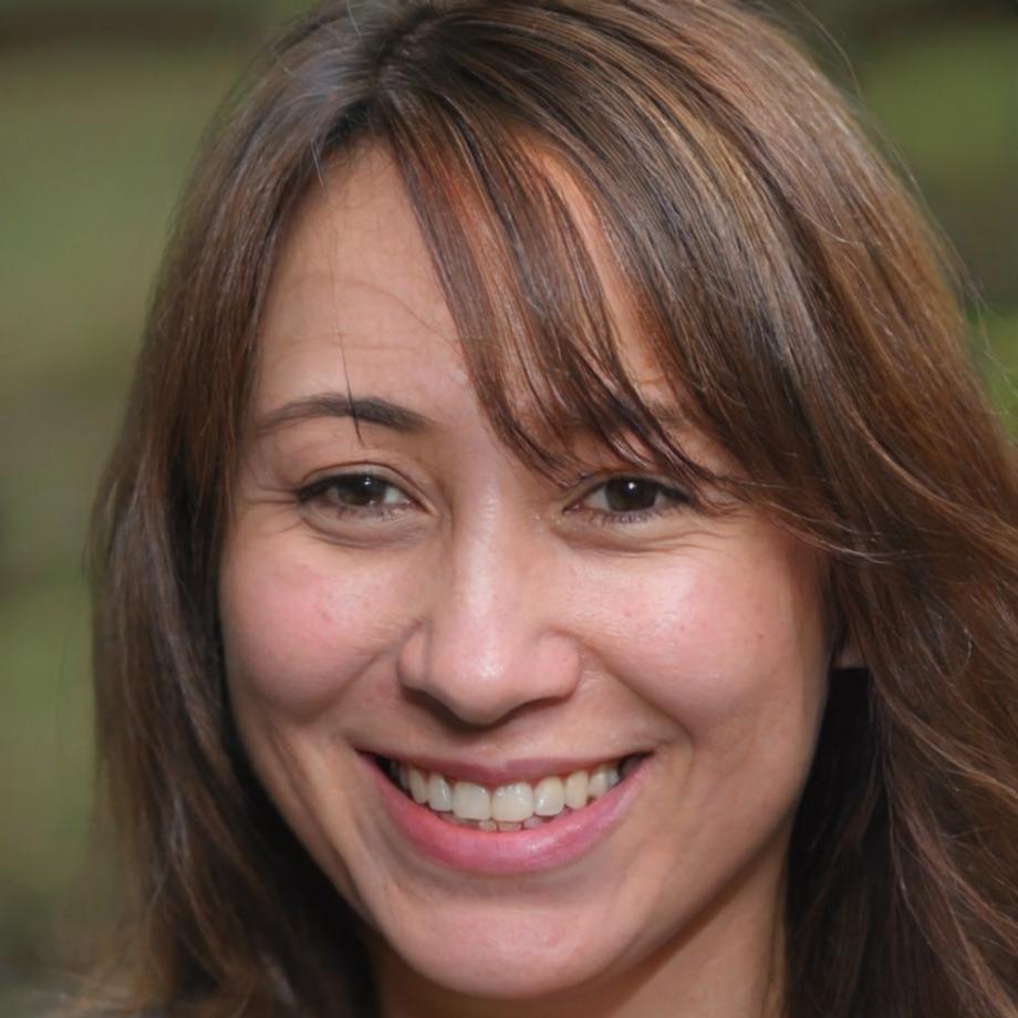 Professional headshot of Isla MacLeod
